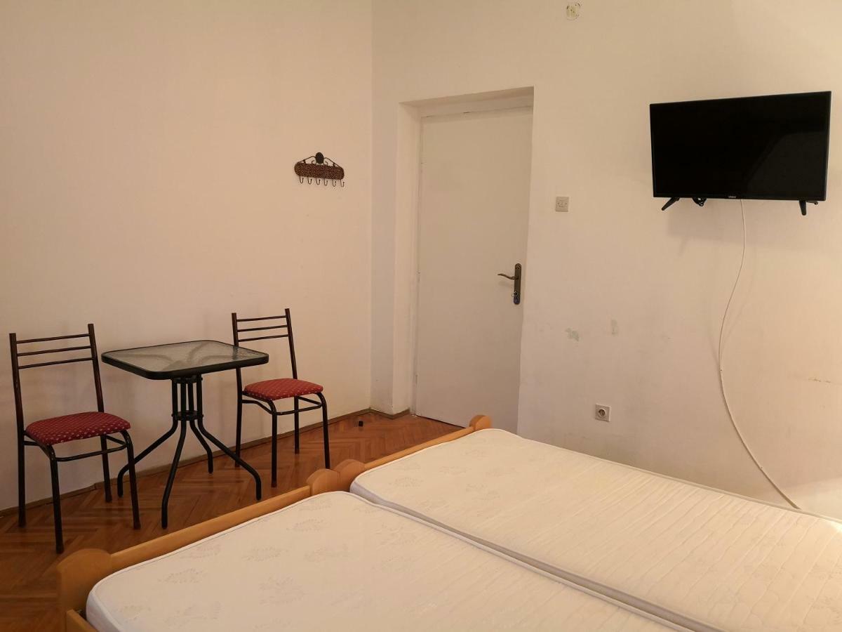 Zemunella Guest House Herceg Novi Buitenkant foto